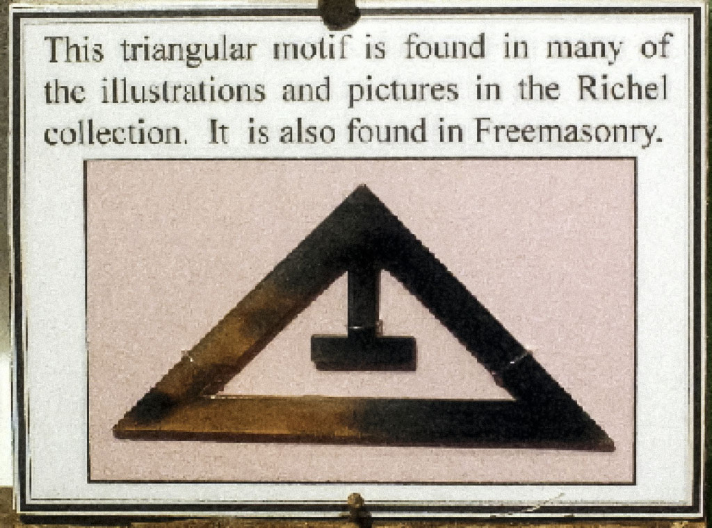 727 - Triangle - Museum of Witchcraft and Magic